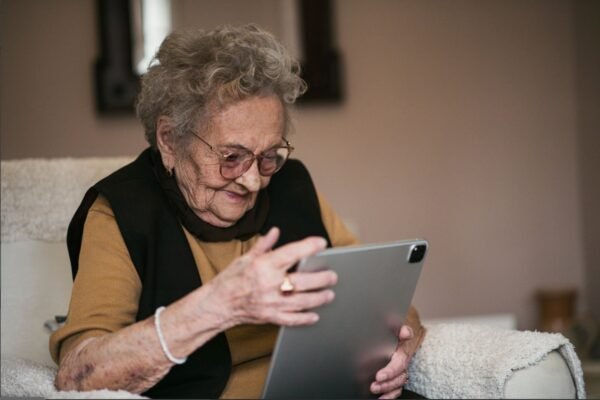 The Simplest Way to Explain AI to a Grandparent