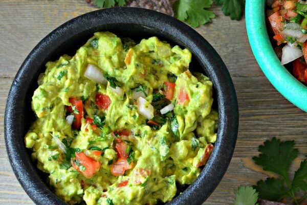Why Your Guacamole Turns Brown So Fast (and How to Stop It)